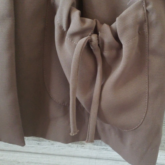 Blazer - Picture 2 of 5